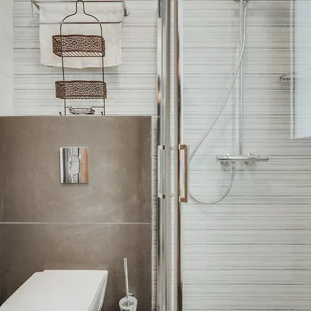 In Style In Modern 3 Bedroom Near Nissi & Square Айя-Напа