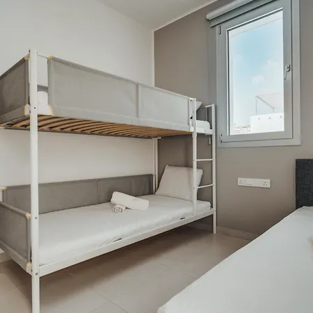 Вилла In Style In Modern 3 Bedroom Near Nissi & Square Айя-Напа