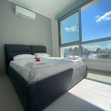 In Style In Modern 3 Bedroom Near Nissi & Square *